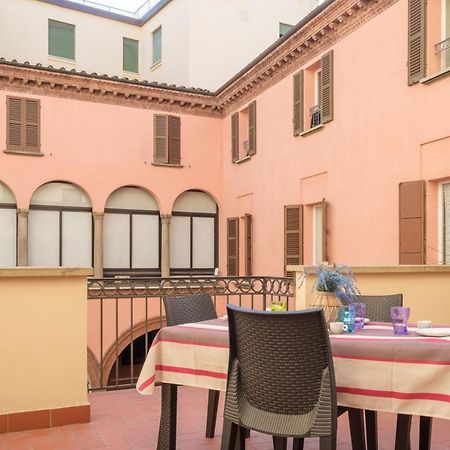 Galleria Del Toro Apartments Bolonya Dış mekan fotoğraf